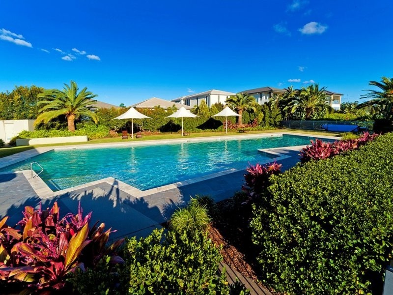 6182 Bolsena Circuit, Hope Island QLD 4212