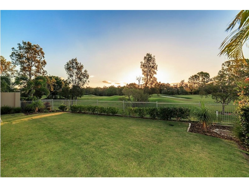 9105 Peter Senior Drive, Hope Island QLD 4212