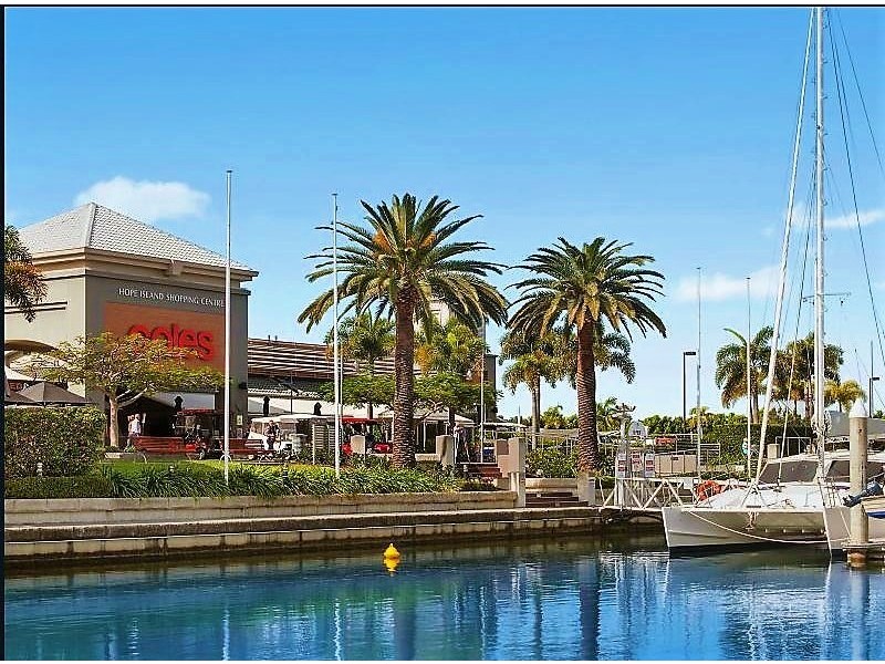 9105 Peter Senior Drive, Hope Island QLD 4212