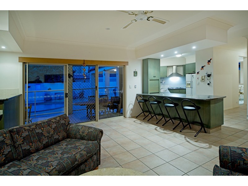 1619 Rosebank Way West, Hope Island QLD 4212