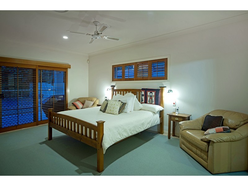1619 Rosebank Way West, Hope Island QLD 4212