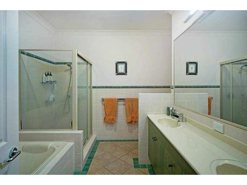 1619 Rosebank Way West, Hope Island QLD 4212