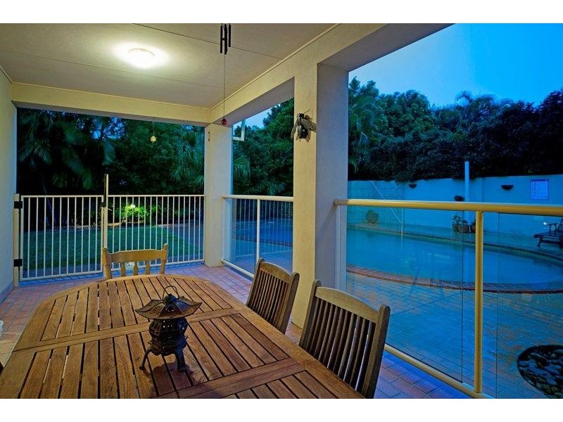 1619 Rosebank Way West, Hope Island QLD 4212