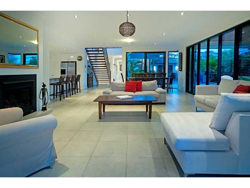 2566 Cressbrook Drive, Hope Island QLD 4212