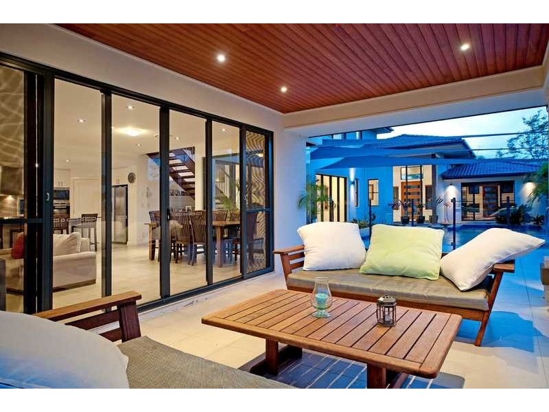 2566 Cressbrook Drive, Hope Island QLD 4212