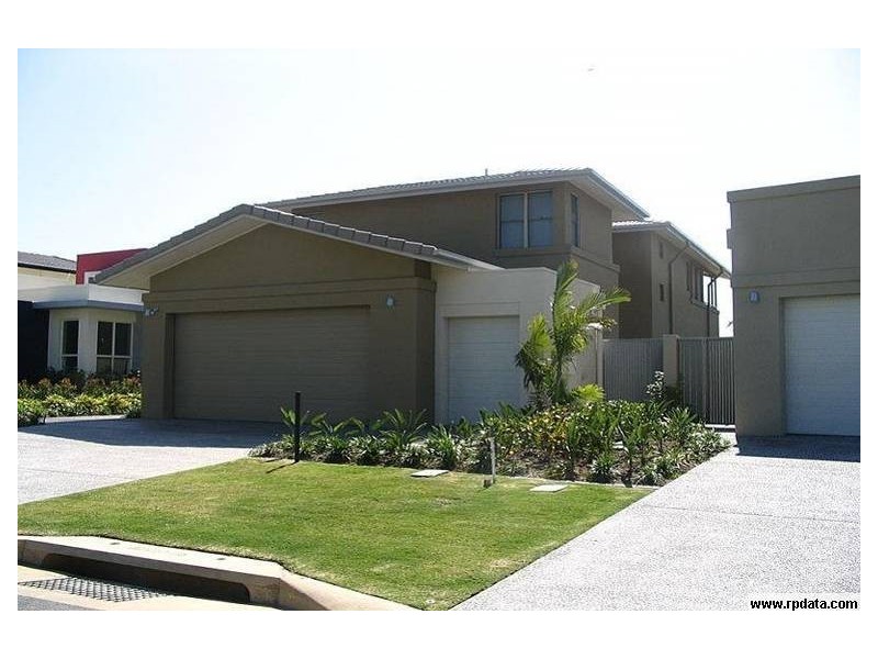 6129 Bolsena Cct, Hope Island QLD 4212