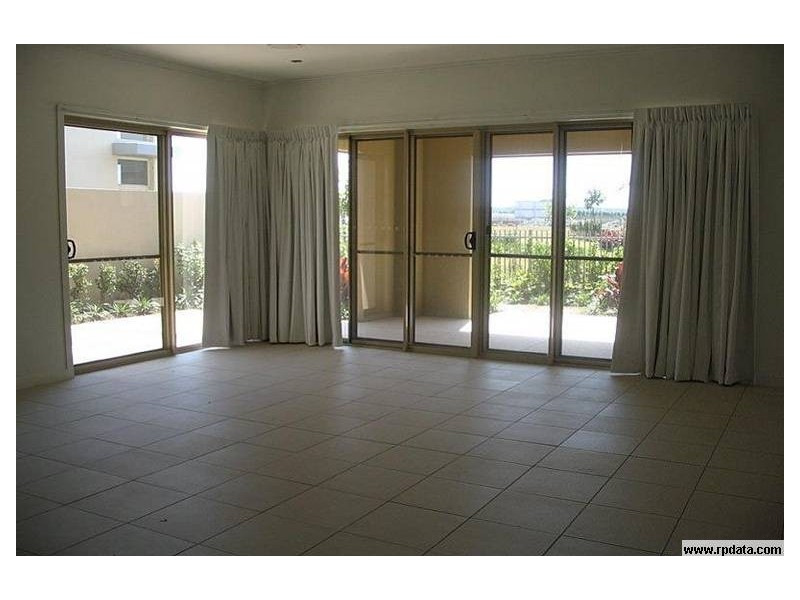 6129 Bolsena Cct, Hope Island QLD 4212