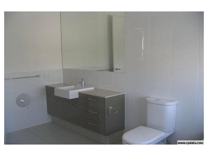 6129 Bolsena Cct, Hope Island QLD 4212