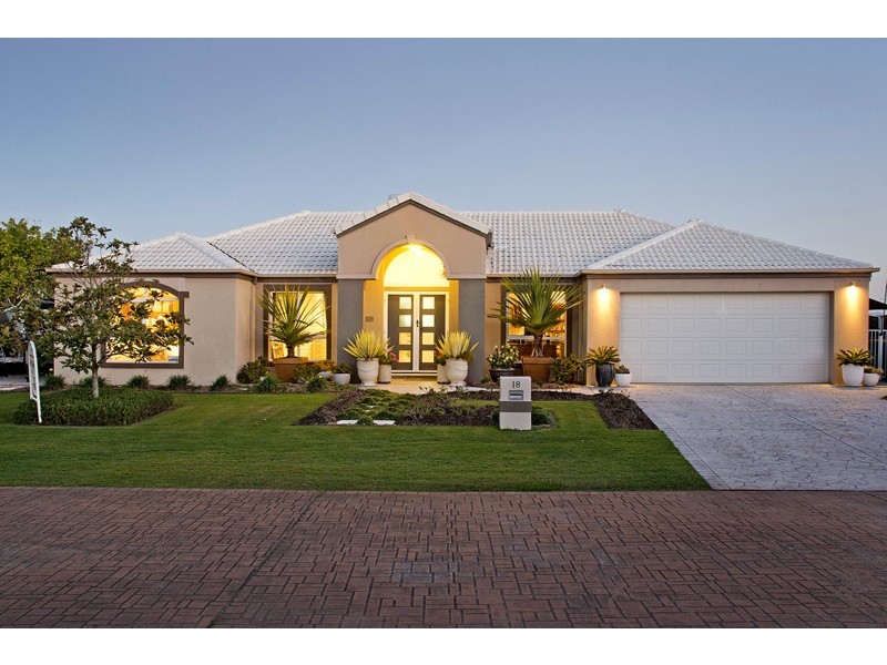 18 Wisemans Court, Helensvale QLD 4212