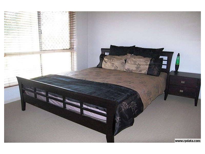 32 Arlene Park Terrace, Helensvale QLD 4212