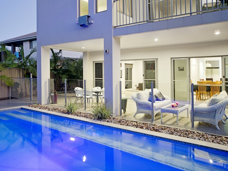 34 Rhodium Crescent, Hope Island QLD 4212