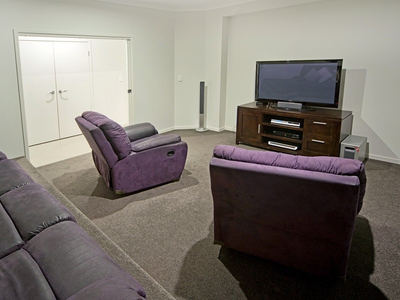 34 Rhodium Crescent, Hope Island QLD 4212