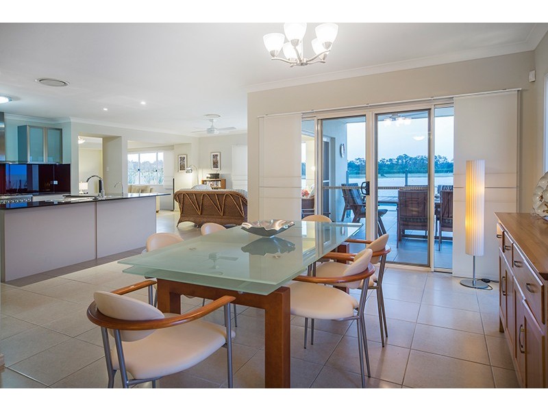 19 Temple Island Circuit, Oxenford QLD 4210