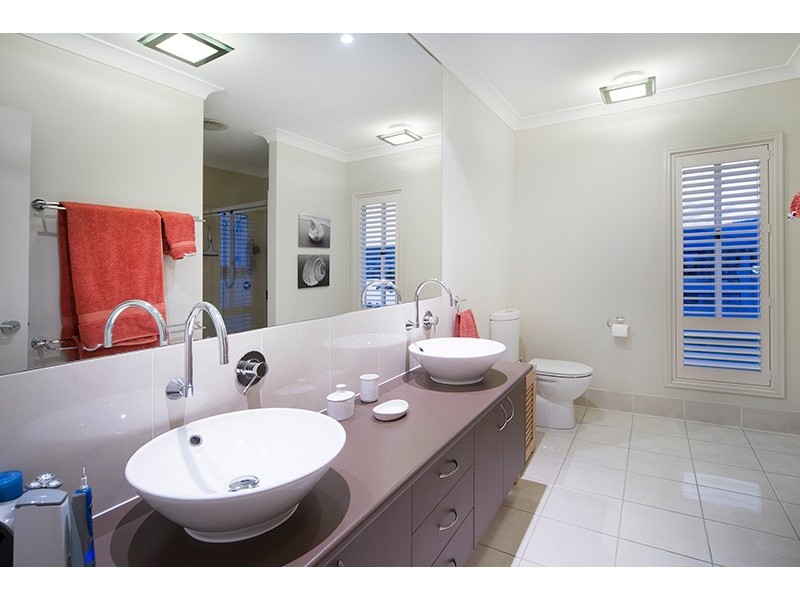 19 Temple Island Circuit, Oxenford QLD 4210