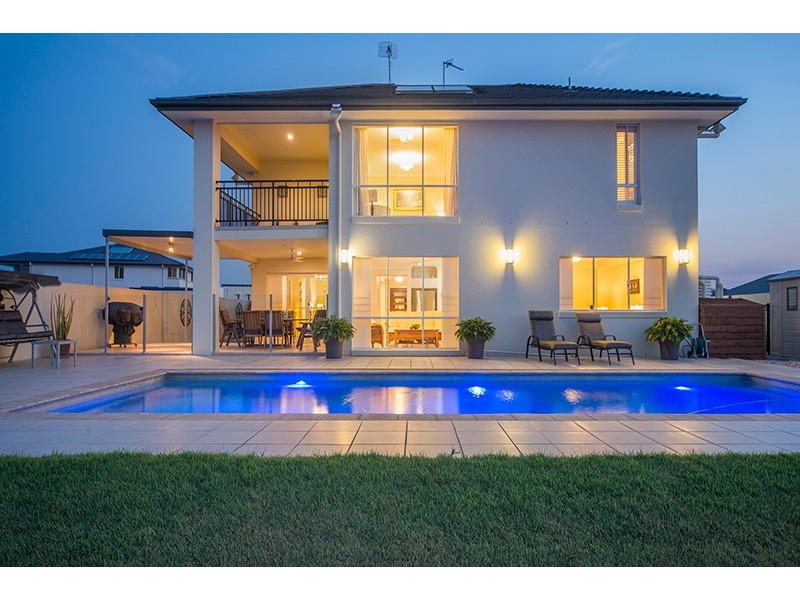 19 Temple Island Circuit, Oxenford QLD 4210