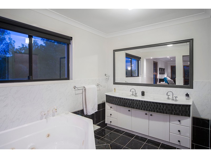 21 Wisemans Court, Helensvale QLD 4212