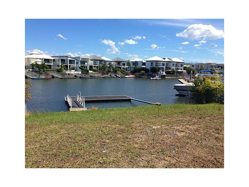 40 Quayside Drive, Helensvale QLD 4212