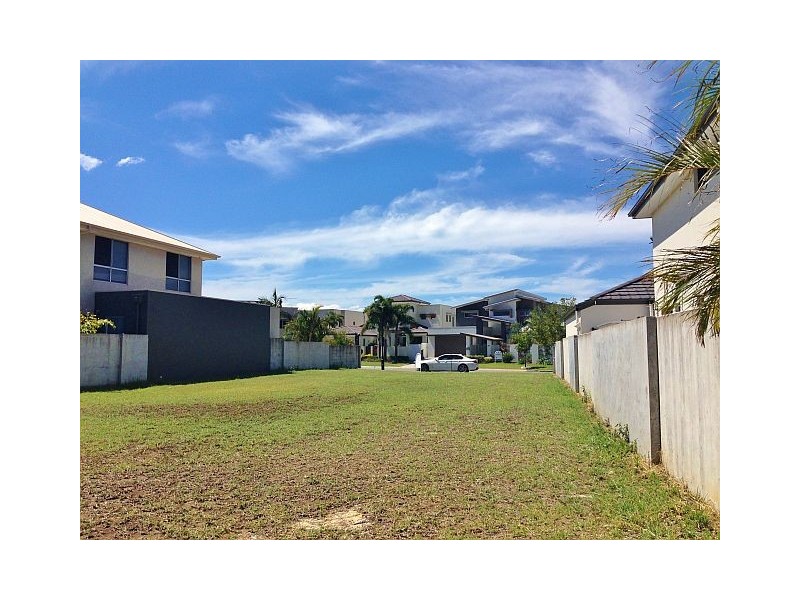 40 Quayside Drive, Helensvale QLD 4212