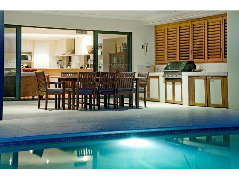 45 Ferrymans Court, Helensvale QLD 4212