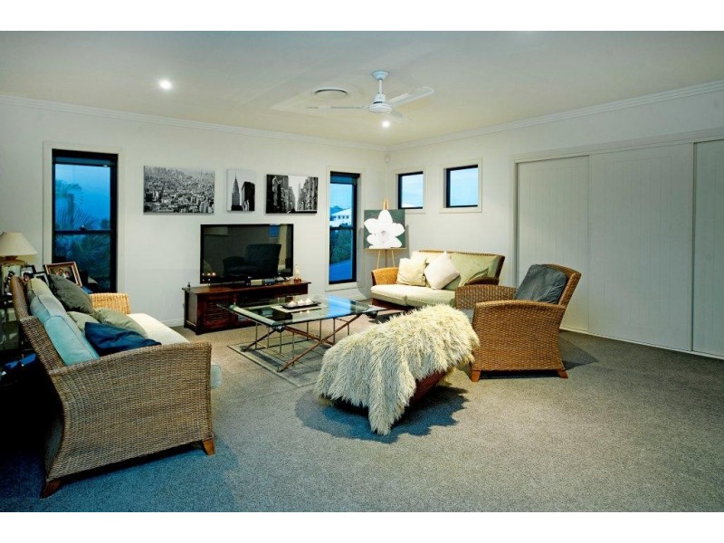 45 Ferrymans Court, Helensvale QLD 4212