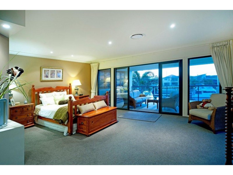 45 Ferrymans Court, Helensvale QLD 4212