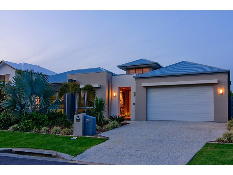 39 Southaven Drive, Helensvale QLD 4212