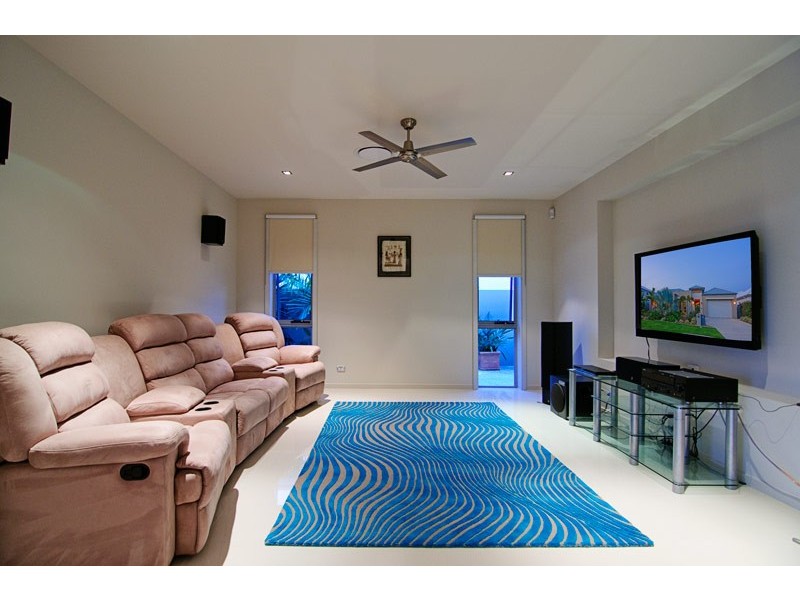 39 Southaven Drive, Helensvale QLD 4212