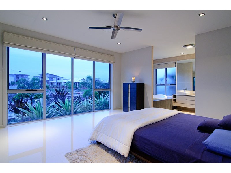 39 Southaven Drive, Helensvale QLD 4212