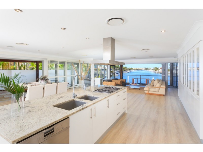 46 Lae Drive, Runaway Bay QLD 4216