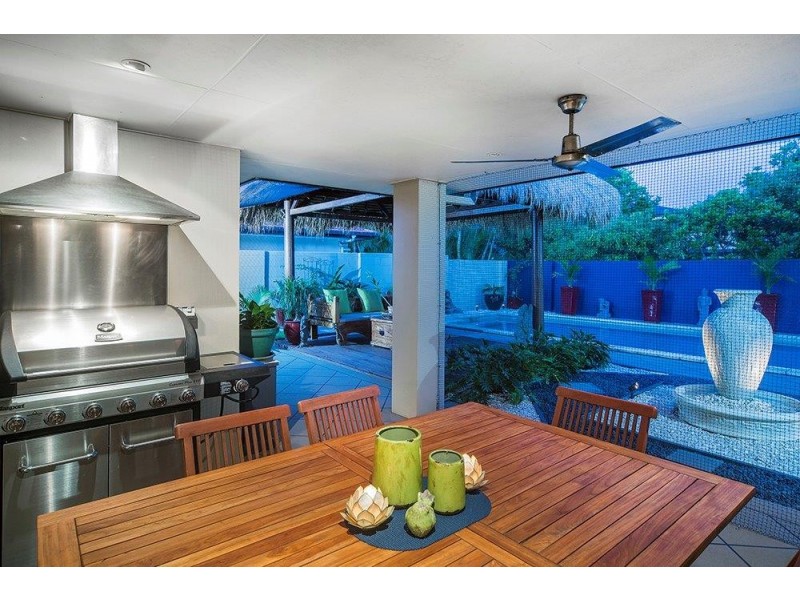 19 Dallow Crescent, Helensvale QLD 4212