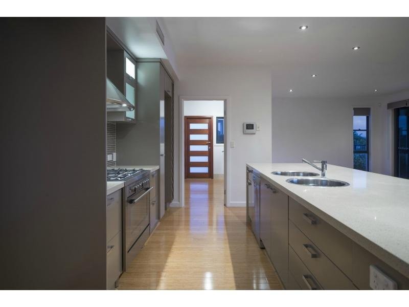 20 North Bank Court, Helensvale QLD 4212