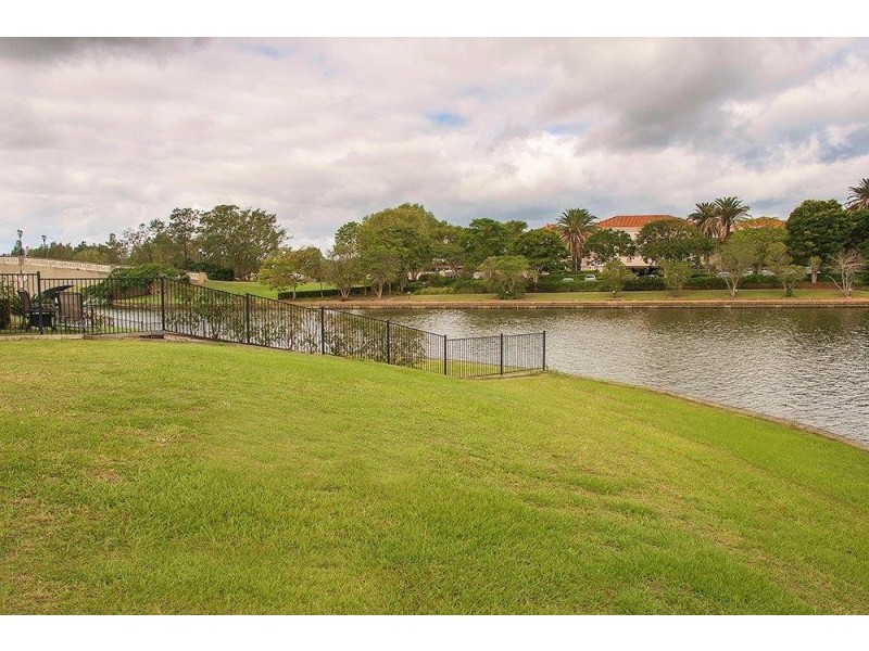 7423 Ellensbrook Drive, Hope Island QLD 4212
