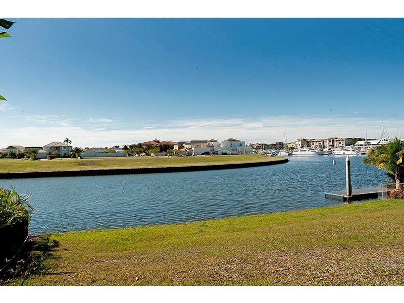 2209 Taromeo Court, Hope Island QLD 4212