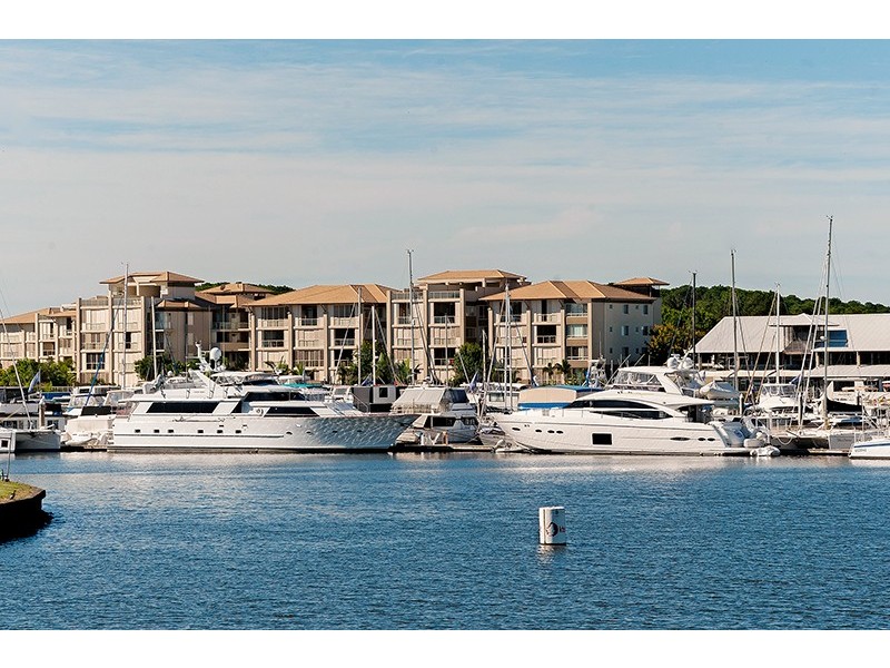 2209 Taromeo Court, Hope Island QLD 4212