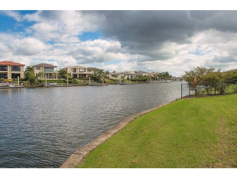 7421 Ellensbrook Drive, Hope Island QLD 4212