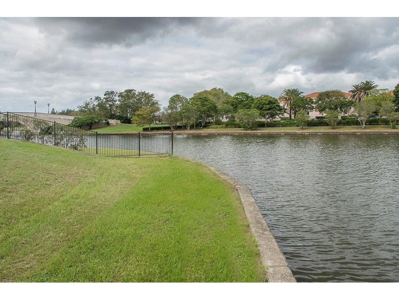 7421 Ellensbrook Drive, Hope Island QLD 4212