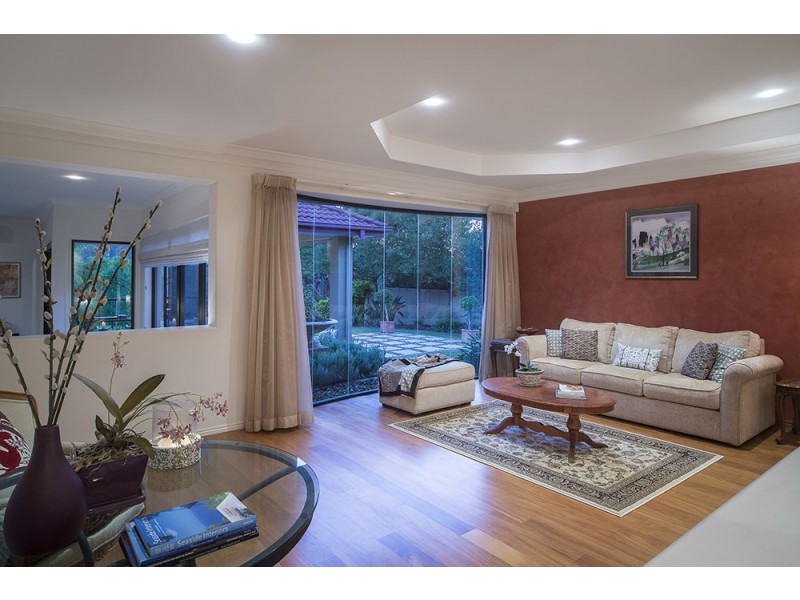 3147 Riverleigh Drive, Hope Island QLD 4212