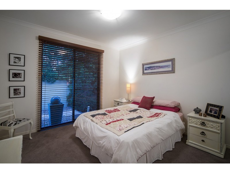 3147 Riverleigh Drive, Hope Island QLD 4212