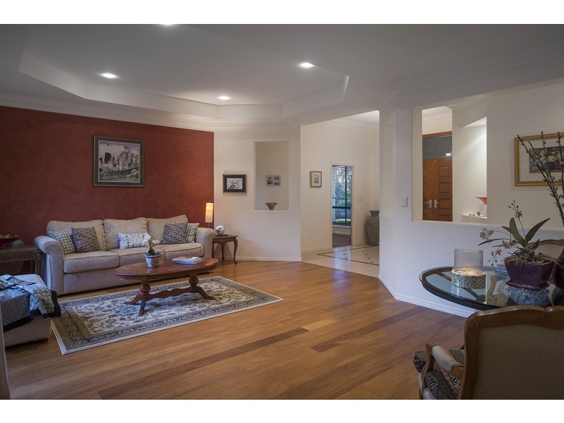3147 Riverleigh Drive, Hope Island QLD 4212