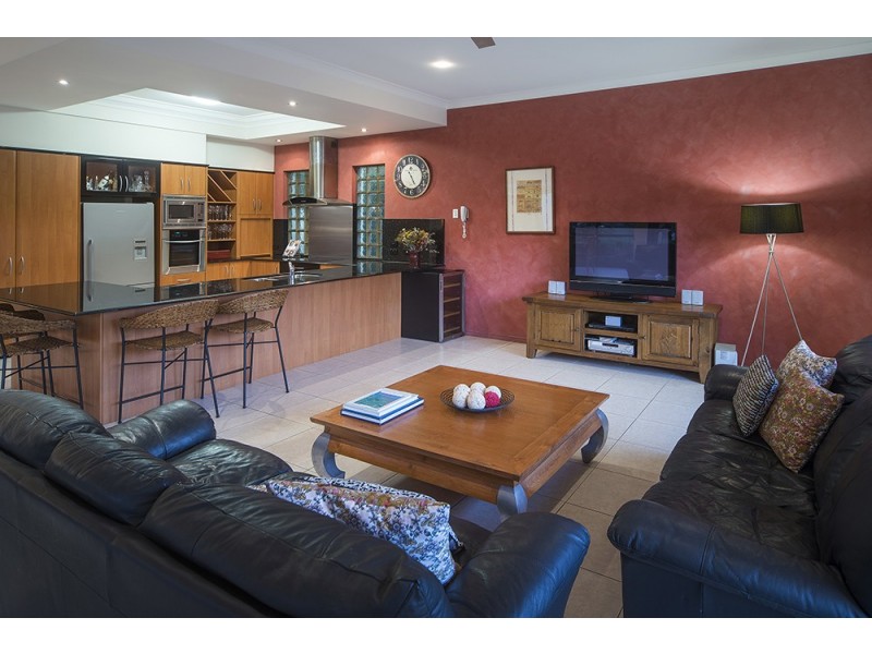 3147 Riverleigh Drive, Hope Island QLD 4212
