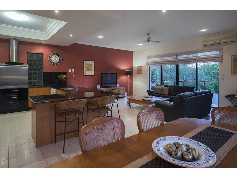 3147 Riverleigh Drive, Hope Island QLD 4212