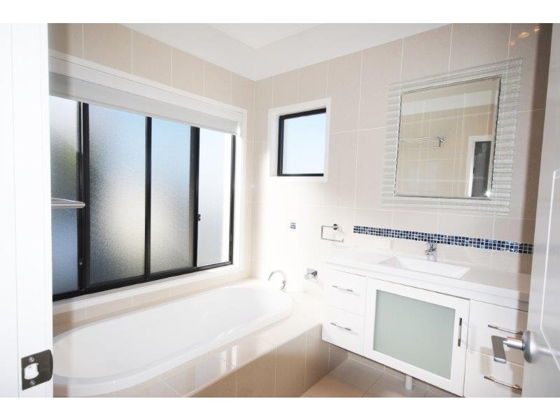 37 Southaven Drive, Helensvale QLD 4212