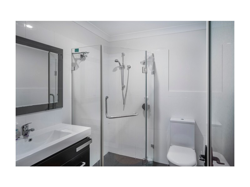 1663 Riverdale Drive, Hope Island QLD 4212