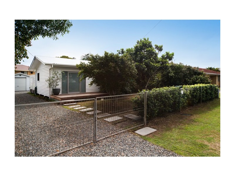 41 Victor Avenue, Paradise Point QLD 4216