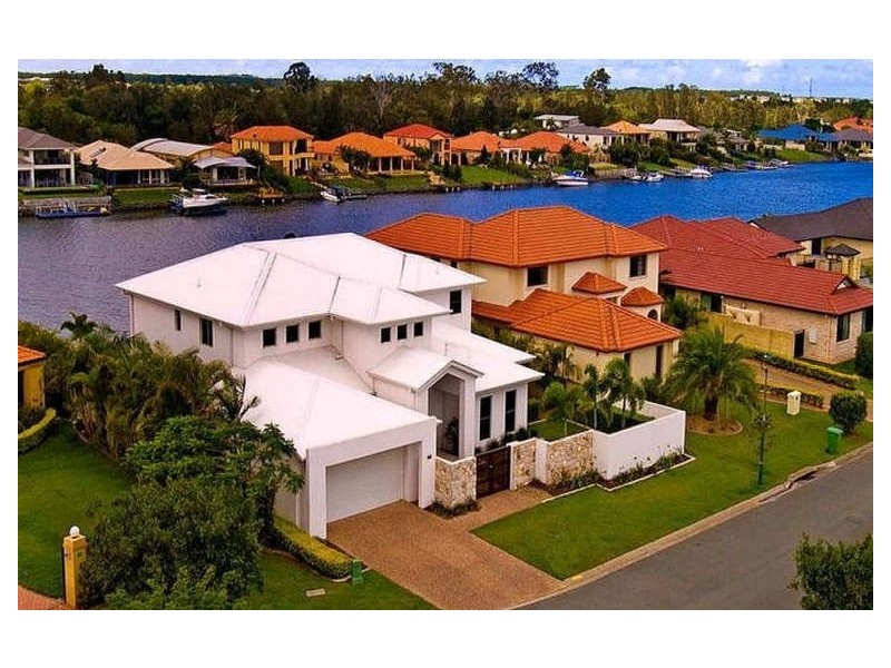 16 Eastpark Waters, Helensvale QLD 4212