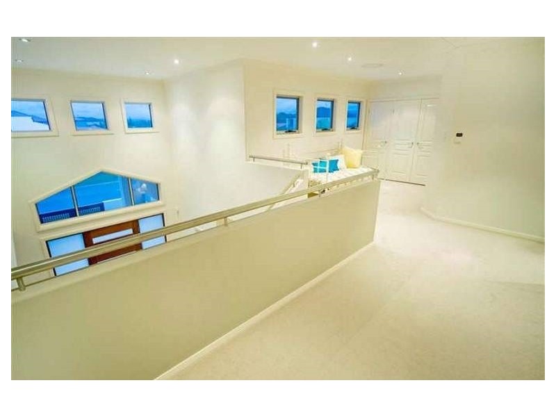 16 Eastpark Waters, Helensvale QLD 4212