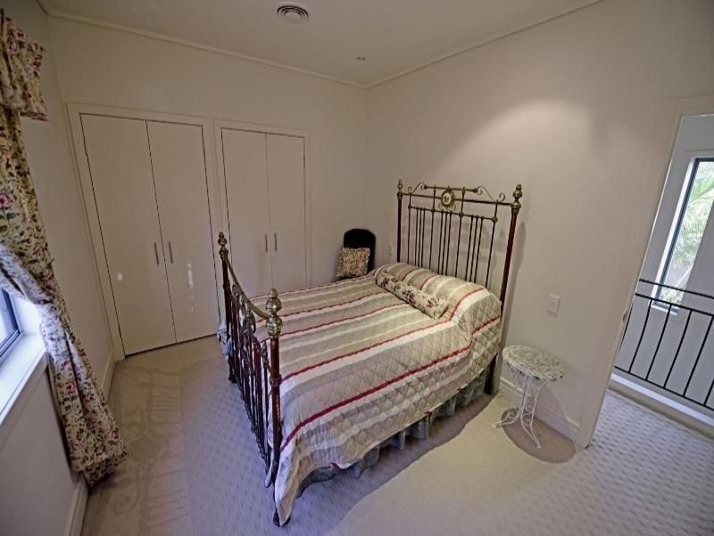 1524 Riverdale Drive, Hope Island QLD 4212