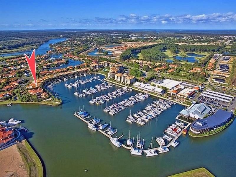 1524 Riverdale Drive, Hope Island QLD 4212