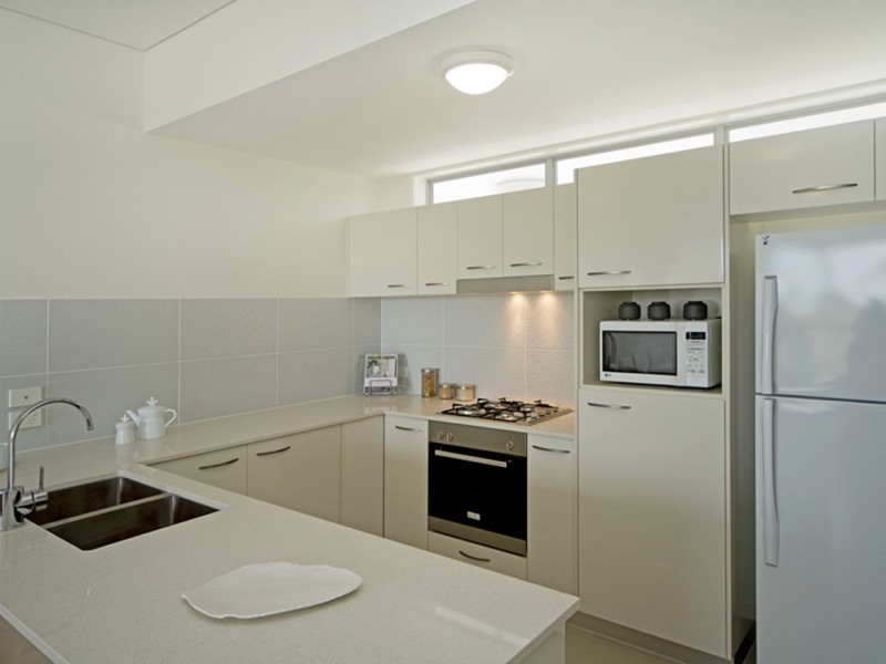 303/14 Bruce Avenue, Paradise Point QLD 4216