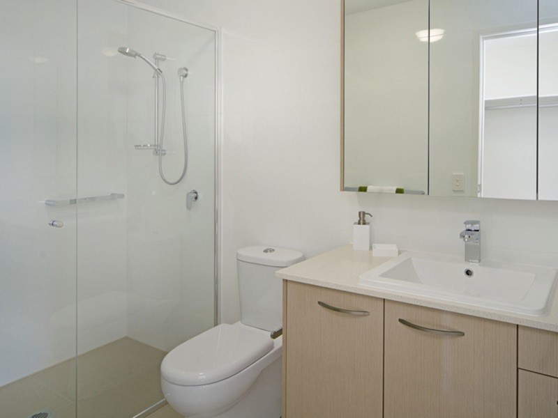 303/14 Bruce Avenue, Paradise Point QLD 4216